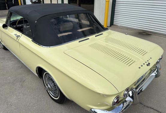 Chevrolet Corvair Monza 1