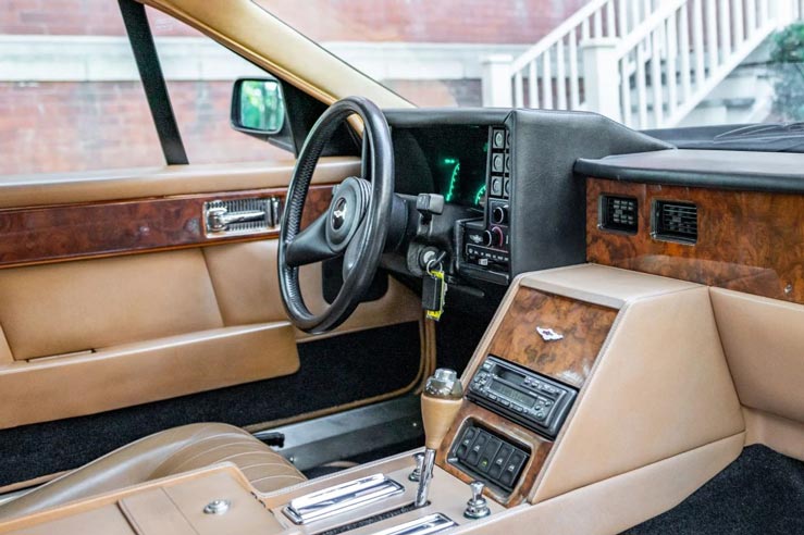 Aston Martin Lagonda 4