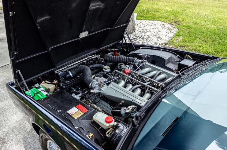 Aston Martin Lagonda 7