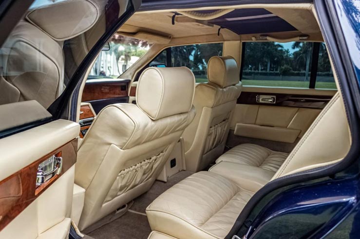 Aston Martin Lagonda 9